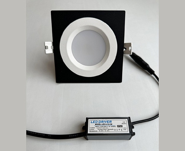 Встраиваемый светодиодный светильник Italline IT08-8018 white 4000K Фото № 5
