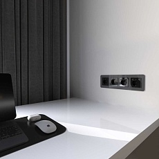Накладка для розетки USB Werkel черный акрил W1179548 14690389197786 2