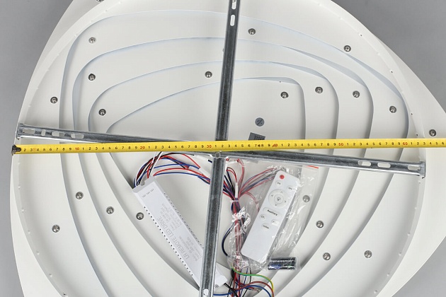 Потолочная светодиодная люстра Omnilux Bacoli OML-07507-318 изображение 5 Потолочная светодиодная люстра Omnilux Bacoli OML-07507-318 Фото № 5