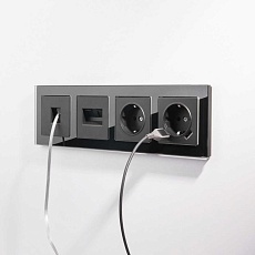 Розетка Werkel с заземлением, шторками и USBх2 черный матовый W1171508 4690389156915 2