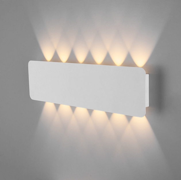 Настенный светодиодный светильник Elektrostandard Angle 40139/1 Led белый a055777 Фото № 3
