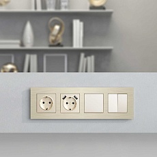 Рамка Werkel AluMax на 4 поста шампань W0043511 4690389204128 2