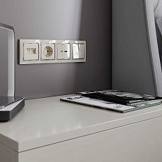 Выключатель двухклавишный проходной с подсветкой Werkel слоновая кость W1122103 4690389155635 3