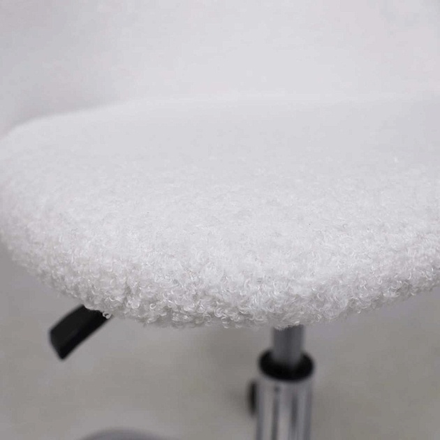 Поворотное кресло AksHome Sirena иск.мех/белый 91959 изображение 7 Поворотное кресло AksHome Sirena иск.мех/белый 91959 Фото № 7