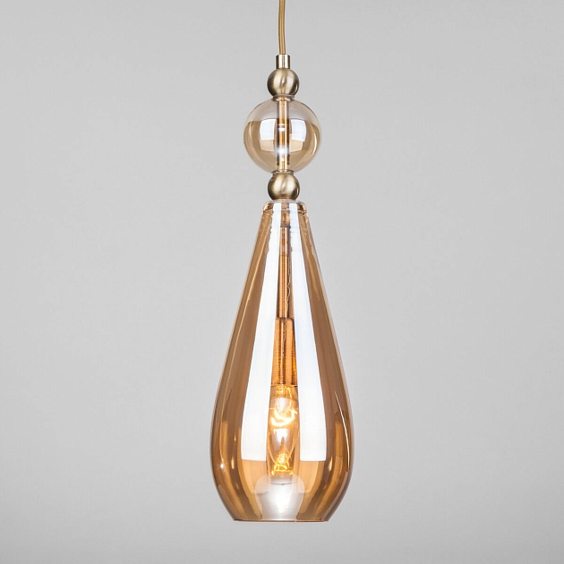 Подвесной светильник Eurosvet Ilario 50202/1 янтарный изображение 1 Подвесной светильник Eurosvet Ilario 50202/1 янтарный Фото № 1