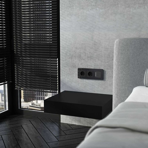 Розетка Werkel с заземлением черный акрил W1171048 4690389197703 изображение 2 Розетка Werkel с заземлением черный акрил W1171048 4690389197703 Фото № 2