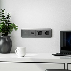 Розетка с заземлением и шторками Werkel графит рифленый W1171104 4690389158636 1